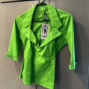 NWT green Pinup couture 3/4 top